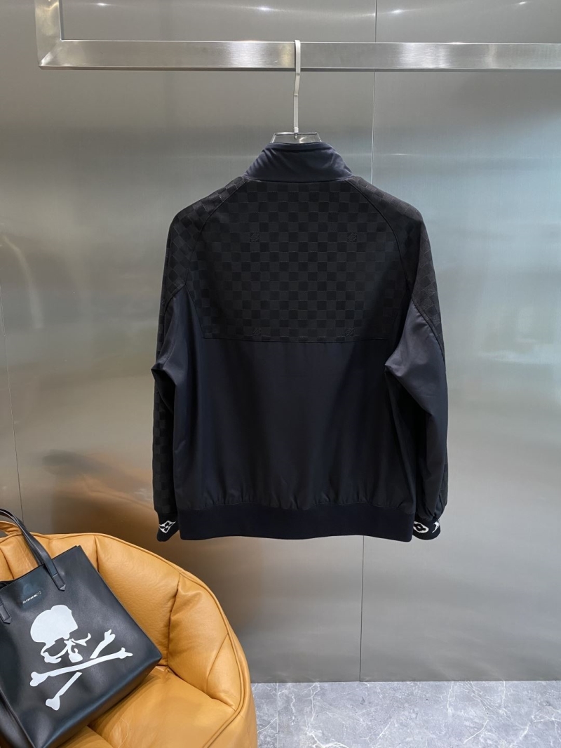 l0vis Vvtt0n outwear